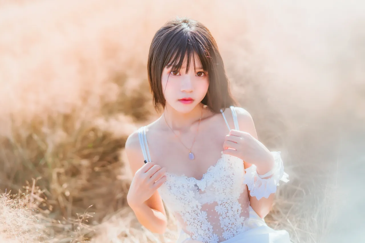 桜桃喵 NO.28 原野上的浪漫